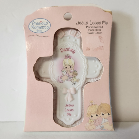 Precious Moments | Wall Decor | Precious Moments Destiny Jesus Loves Me ...